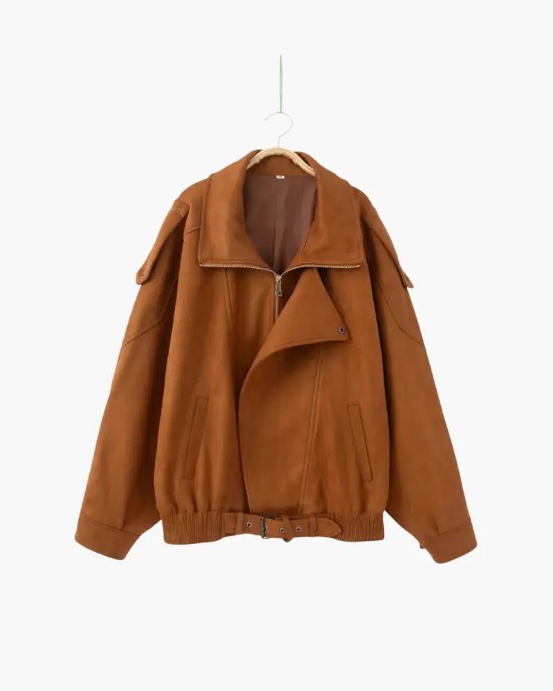 Veste en daim vintage Old Money Women, coupe drapée, couleur marron, style élégant et classique pour femmes.